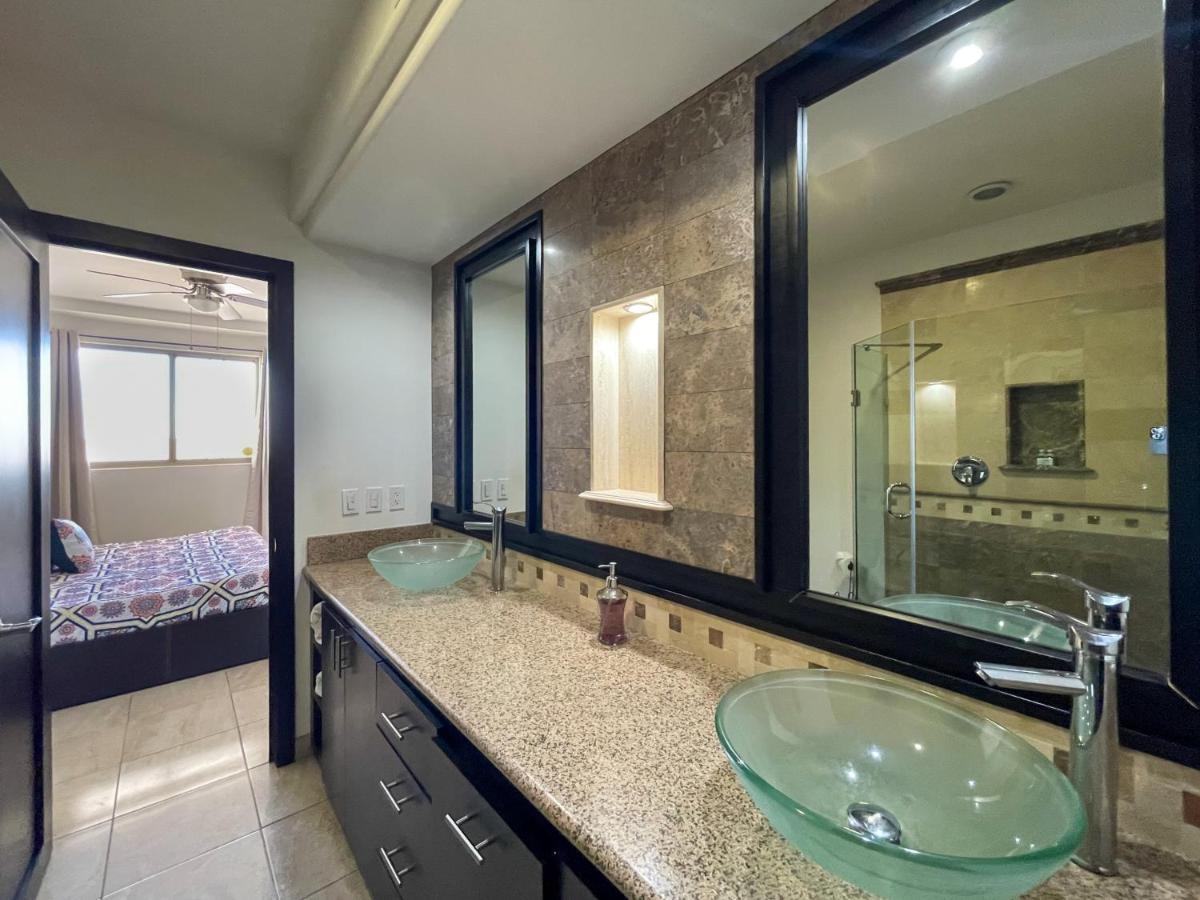 Unwind In A Brand New Condo With Stunning View ปูแอร์โตเปญาสโก ภายนอก รูปภาพ